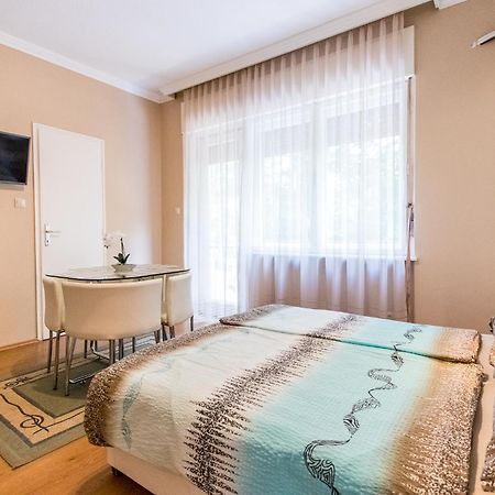 שיופוק Lara Apartments מראה חיצוני תמונה