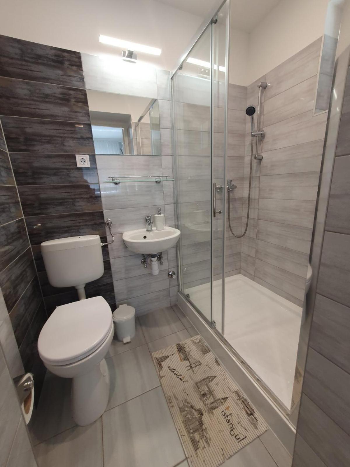 שיופוק Lara Apartments מראה חיצוני תמונה