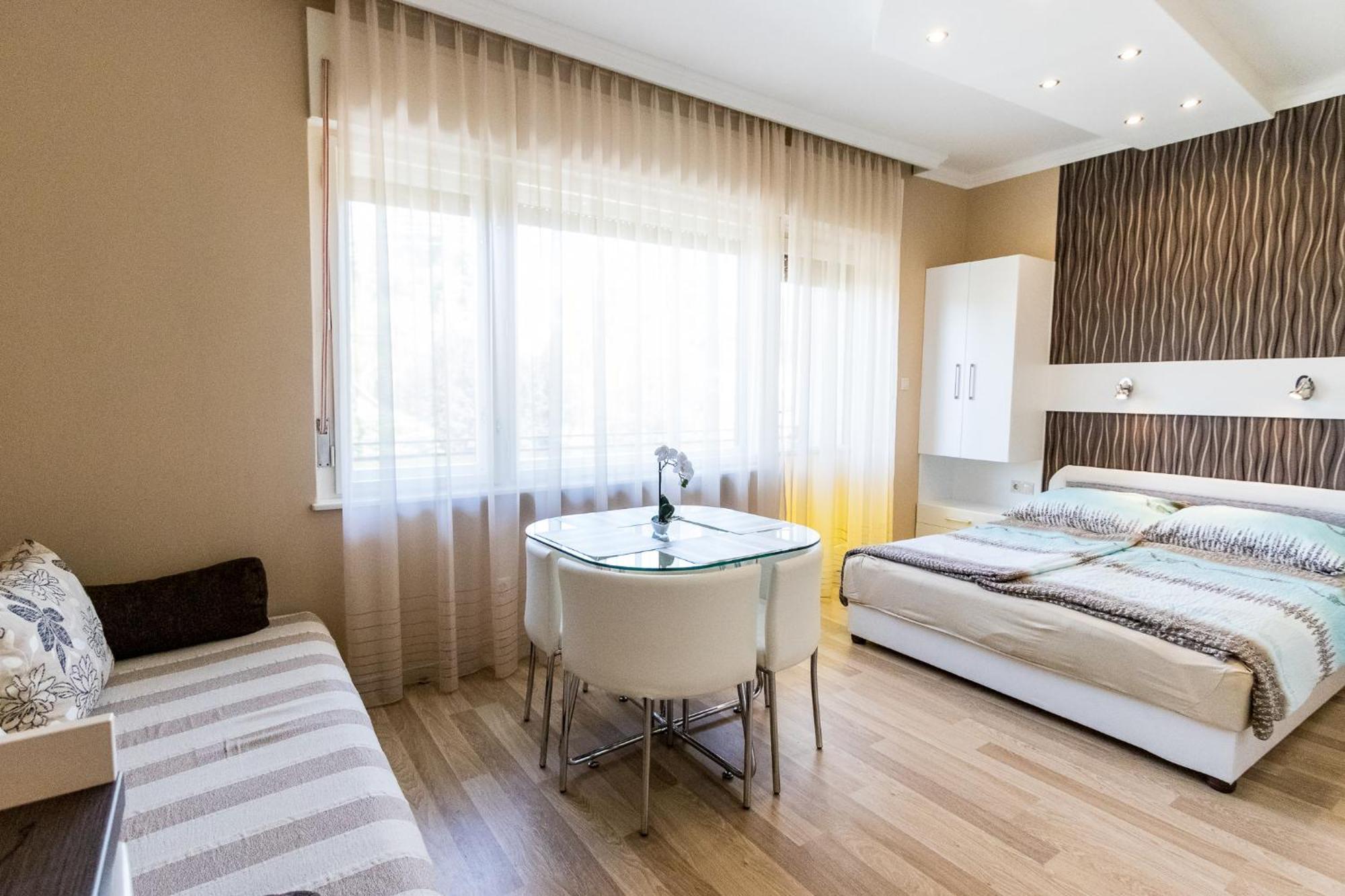 שיופוק Lara Apartments מראה חיצוני תמונה